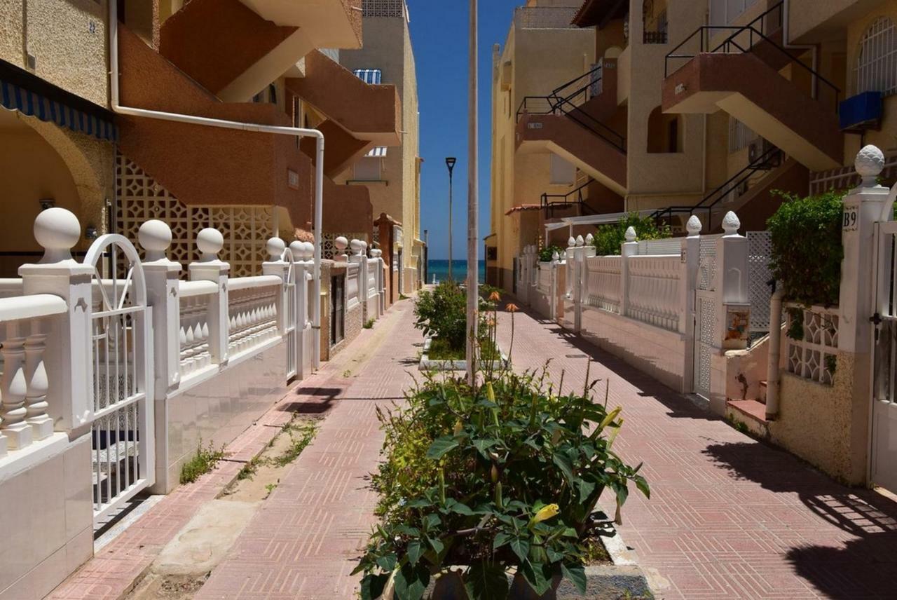 34 Retro Beach House - Alicante Real Estate Torrevieja Ngoại thất bức ảnh